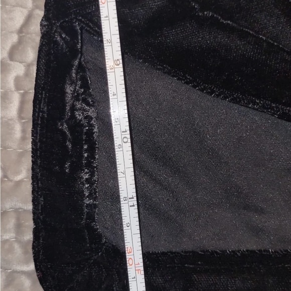 NWT Free People Annalise Velvet Mini Skirt Black Unlined Notched Hem Size 2 - Picture 6 of 8